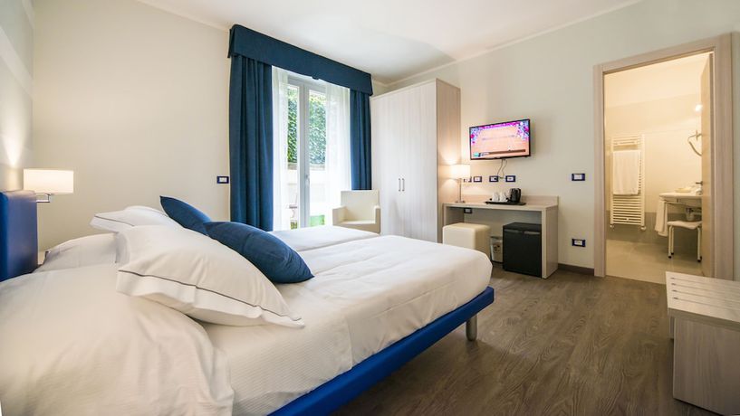 Imagen de la habitación del Hotel Eden Garda. Foto 14