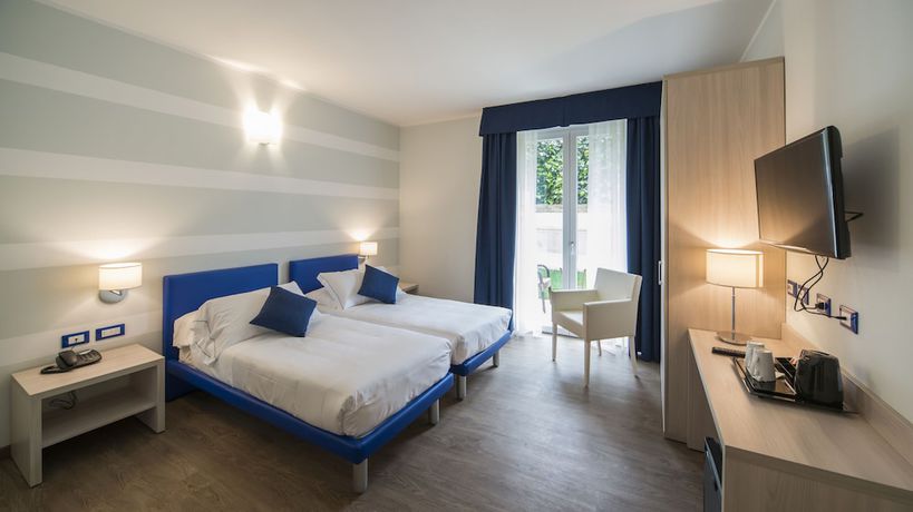 Imagen de la habitación del Hotel Eden Garda. Foto 17