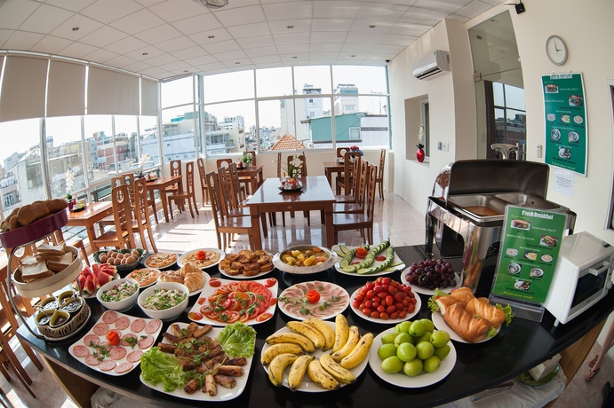 Imagen del bar/restaurante del Hotel Eden Garden. Foto 2