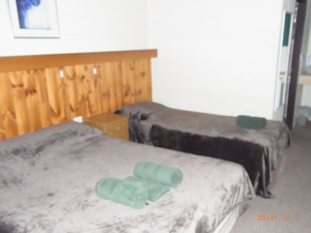 Imagen de la habitación del Hotel Eden Golf View Motel. Foto 17