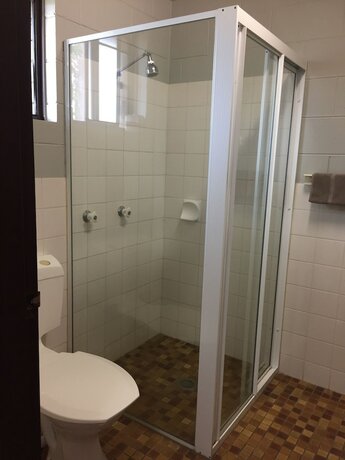 Imagen de la habitación del Hotel Eden Golf View Motel. Foto 19