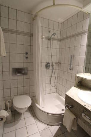 Imagen de la habitación del Hotel Eden, Gotinga. Foto 8