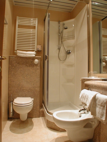 Imagen de la habitación del Hotel Eden, Grado. Foto 16
