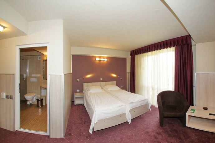 Imagen general del Hotel Eden Grand Resort. Foto 15