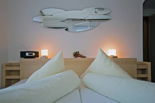 Imagen de la habitación del Hotel Eden, Gr&auml;chen. Foto 4