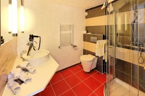 Imagen de la habitación del Hotel Eden, Gr&auml;chen. Foto 13