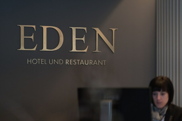 Imagen de los interiores del Hotel Eden Hotelundrestaurant. Foto 20