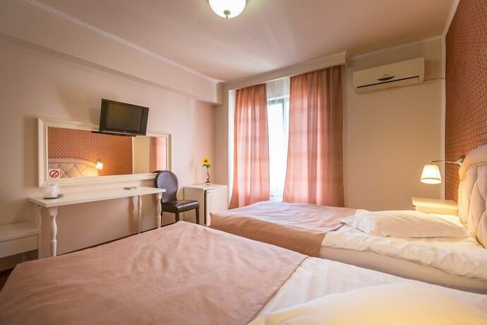 Imagen de la habitación del Hotel Eden, Iasi. Foto 12
