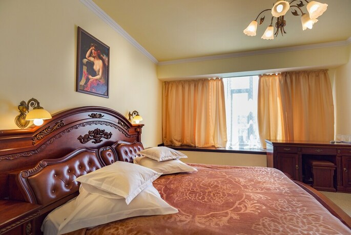 Imagen de la habitación del Hotel Eden, Iasi. Foto 15