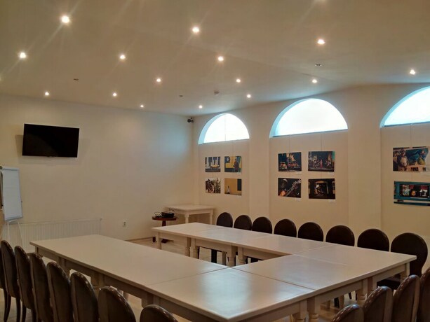 Imagen de los interiores del Hotel Eden, Iasi. Foto 19