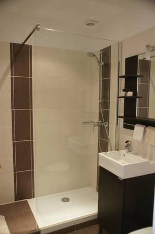 Imagen de la habitación del Hotel Eden - La Baigneuse. Foto 6