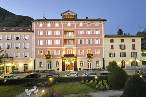 Imagen de la habitación del Hotel Eden, Levico Terme. Foto 2