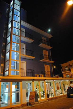 Imagen de la habitación del Hotel Eden, Lido Di Fermo. Foto 8