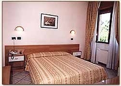 Imagen general del Hotel Eden, Milán. Foto 1