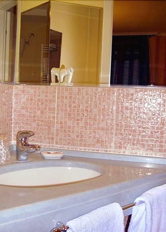 Imagen de la habitación del Hotel Eden, Nápoles. Foto 16