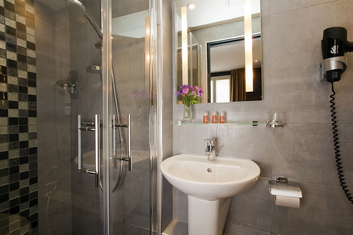 Imagen de la habitación del Hotel Eden Opéra. Foto 13