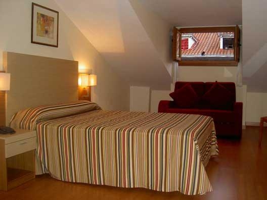 Imagen de la habitación del Hotel Eden Paraiso Neptuno. Foto 4