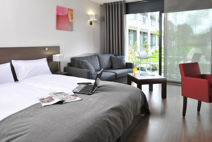 Imagen de la habitación del Hotel Eden Park, BIZANOS. Foto 4