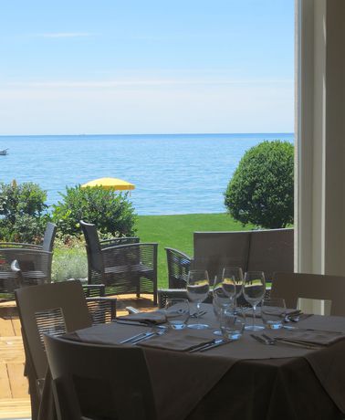 Imagen del bar/restaurante del Hotel Eden Park Cilento. Foto 9