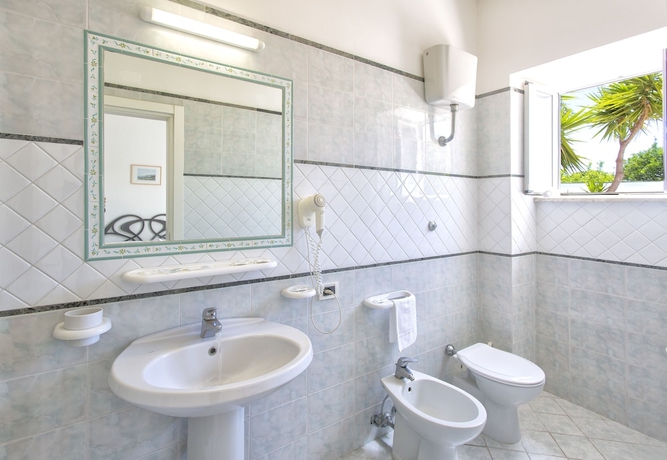Imagen de la habitación del Hotel Eden Park, Ischia. Foto 8