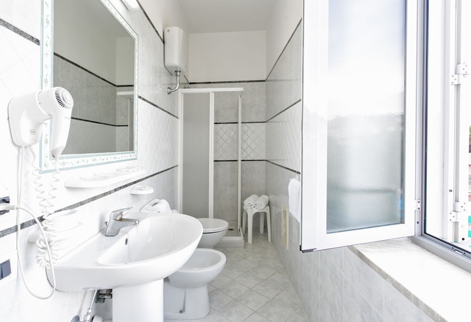 Imagen de la habitación del Hotel Eden Park, Ischia. Foto 9