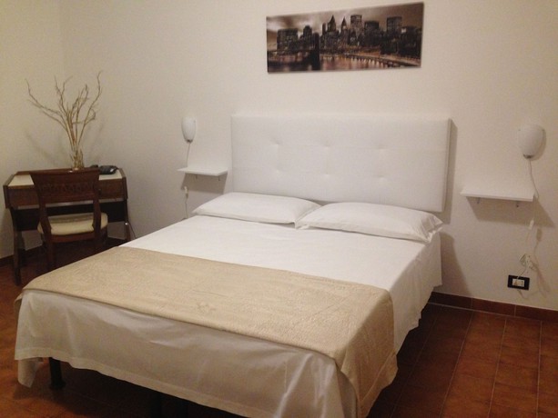 Imagen de la habitación del Hotel Eden Park, Pulsano. Foto 2