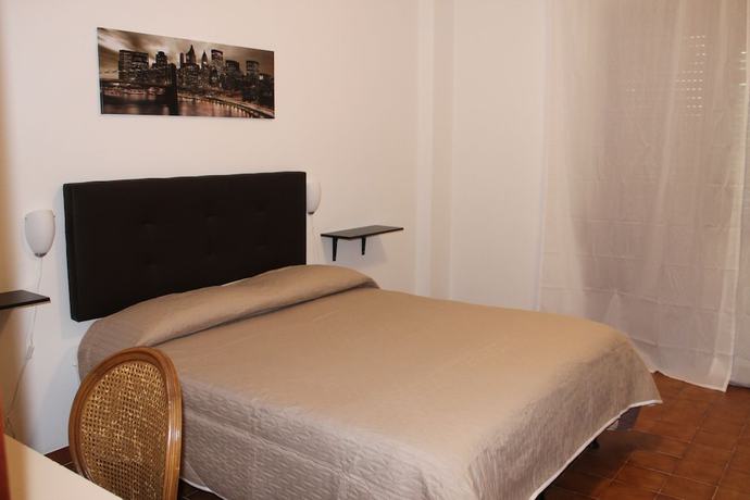 Imagen de la habitación del Hotel Eden Park, Pulsano. Foto 7