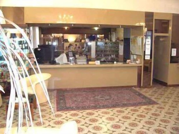 Imagen de los interiores del Hotel Eden Park, Pulsano. Foto 19