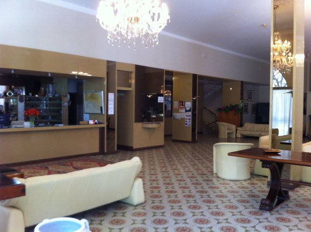 Imagen de los interiores del Hotel Eden Park, Pulsano. Foto 20