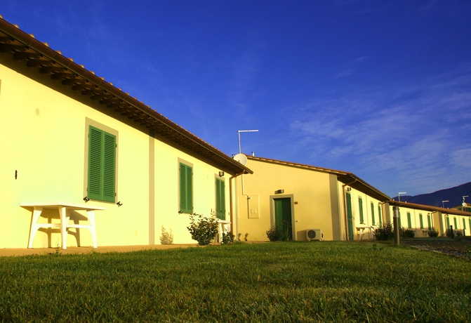 Imagen de los exteriores del Hotel Eden Park Resort. Foto 13