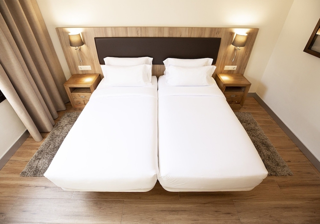 Imagen de la habitación del Hotel Eden Park, Riudellots de la Selva. Foto 2