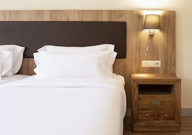 Imagen de la habitación del Hotel Eden Park, Riudellots de la Selva. Foto 7