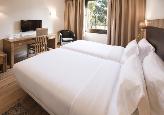 Imagen de la habitación del Hotel Eden Park, Riudellots de la Selva. Foto 8