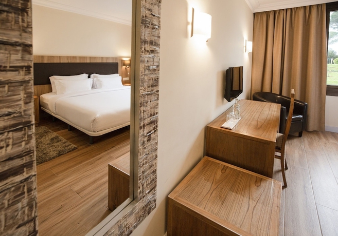 Imagen de la habitación del Hotel Eden Park, Riudellots de la Selva. Foto 13