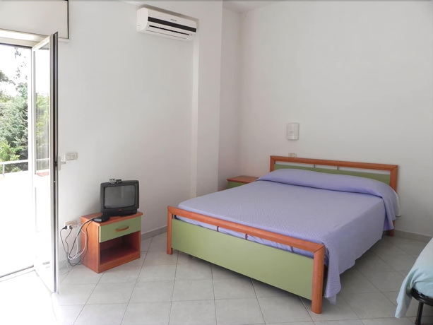 Imagen de la habitación del Hotel Eden, Perdifumo. Foto 9