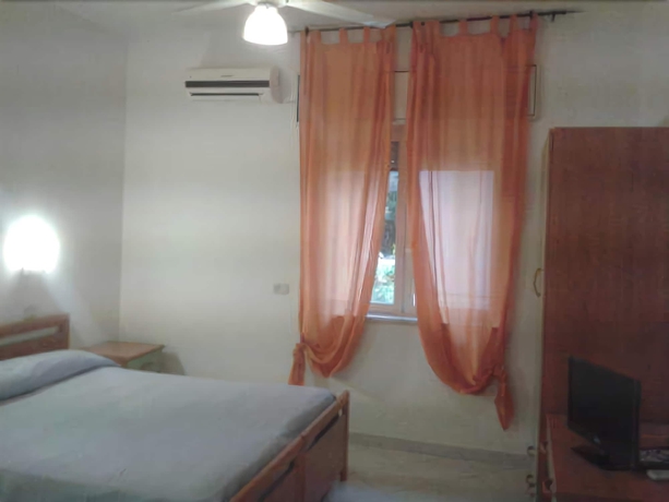 Imagen de la habitación del Hotel Eden, Perdifumo. Foto 13