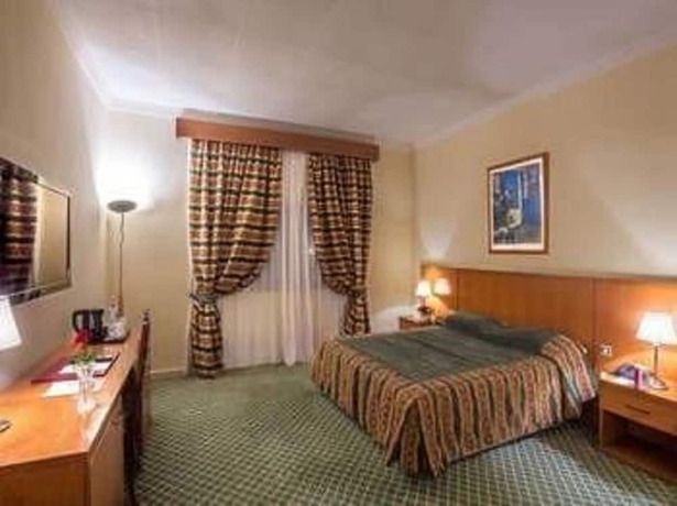 Imagen de la habitación del Hotel Eden Phoenix. Foto 3