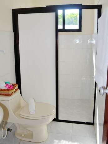 Imagen de la habitación del Hotel Eden, Puerto Morelos. Foto 9