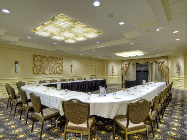 Imagen general del Hotel Eden Resort and Suites, Bw Premier Collection. Foto 6