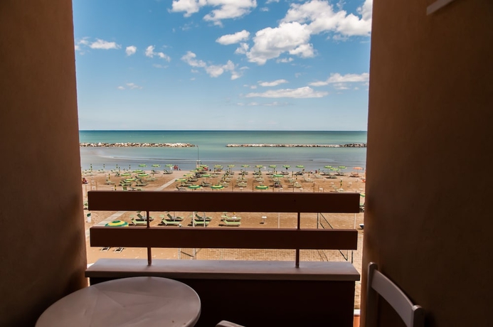 Imagen de la habitación del Hotel Eden, Rimini. Foto 10