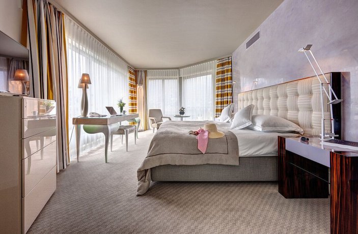 Imagen de la habitación del Hotel Eden Roc, Ascona. Foto 9