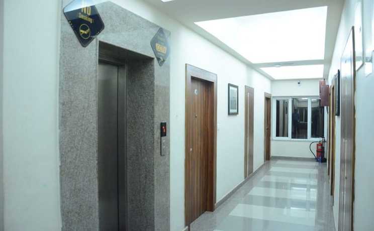 Imagen de los interiores del Hotel Eden Roc, Bhubaneswar. Foto 19