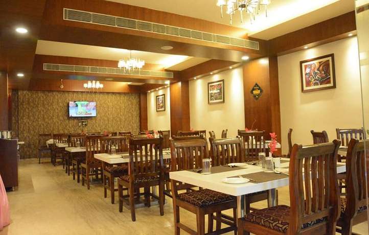 Imagen del bar/restaurante del Hotel Eden Roc, Bhubaneswar. Foto 8