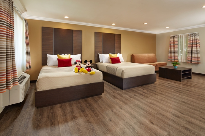 Imagen de la habitación del Hotel Eden Roc Inn and Suites. Foto 9