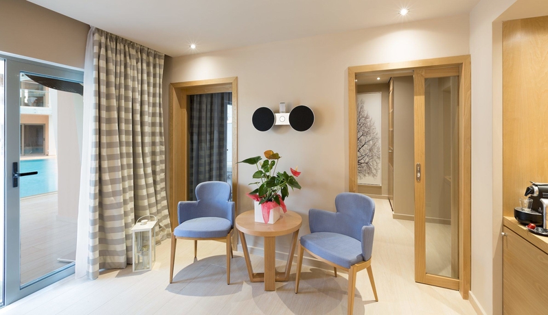 Imagen de los interiores del Hotel Eden Roc Resort. Foto 7