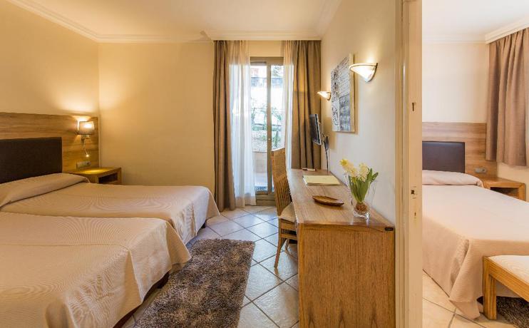 Imagen de la habitación del Hotel Eden Roc, San Feliu de Guixols. Foto 5