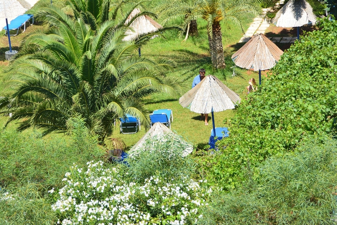 Imagen de los exteriores del Hotel Eden Rock, Ierapetra. Foto 11
