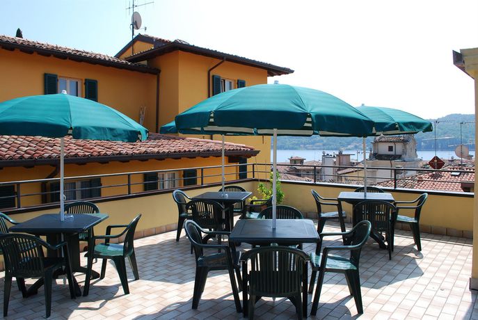 Imagen de los exteriores del Hotel Eden Salò. Foto 14