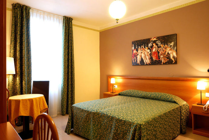 Imagen de la habitación del Hotel Eden Salò. Foto 10