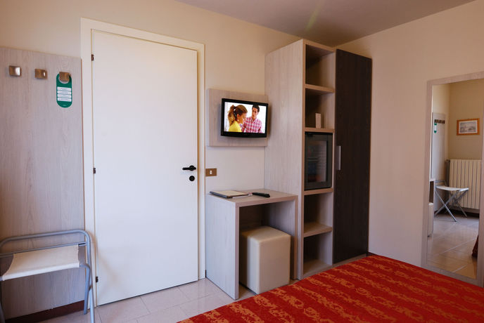 Imagen de la habitación del Hotel Eden Salò. Foto 11